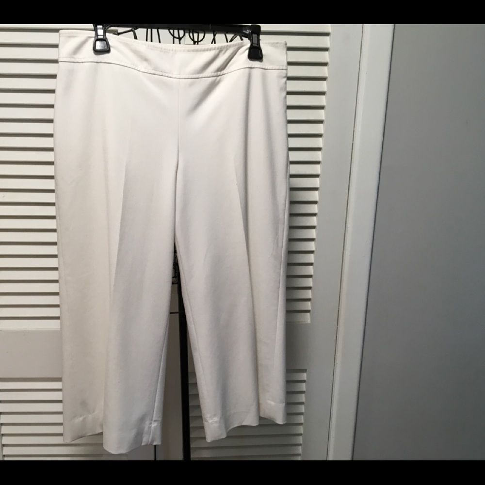WHBM Crop Pants